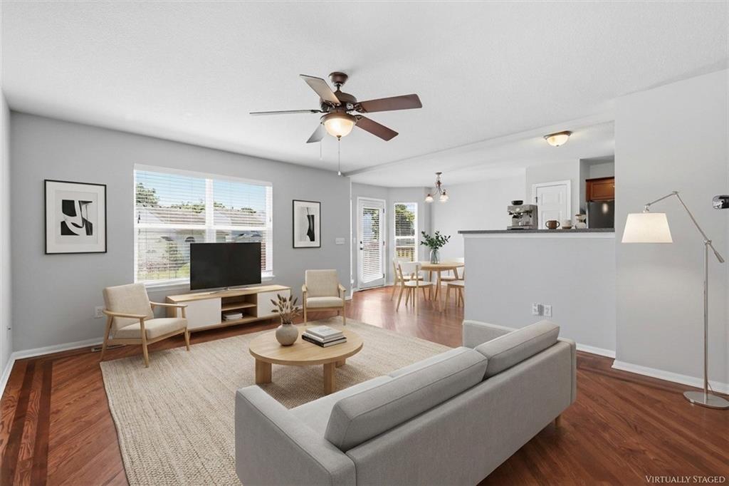 Listing Photo MLS #HMS2617784