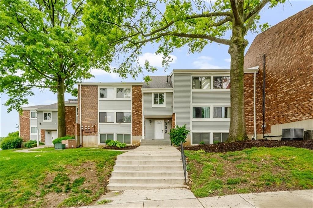 Listing Photo MLS #HMS2621317