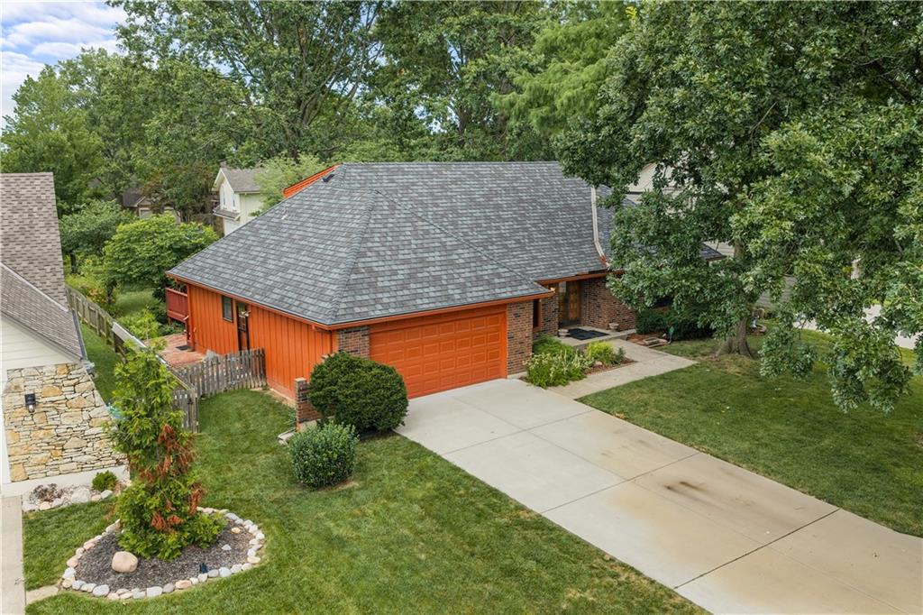 Listing Photo MLS #HMS2622710