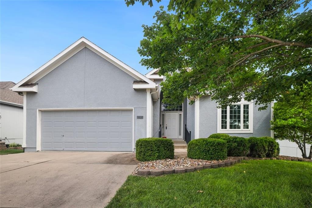 Listing Photo MLS #HMS2625817