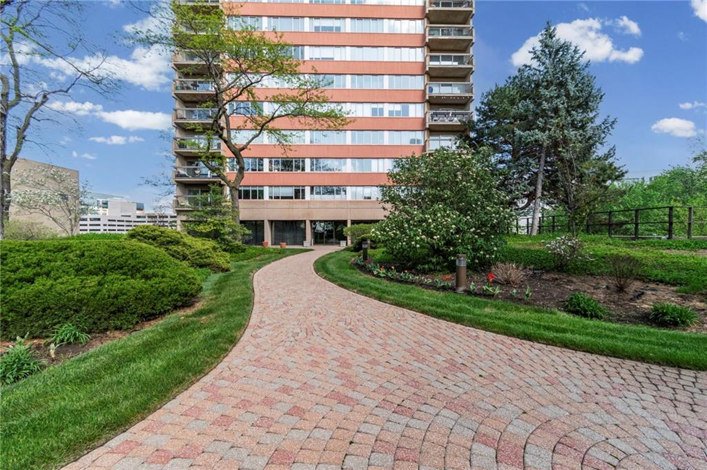 Listing Photo MLS #HMS2626917