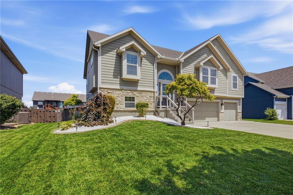 Listing Photo MLS #HMS2627310