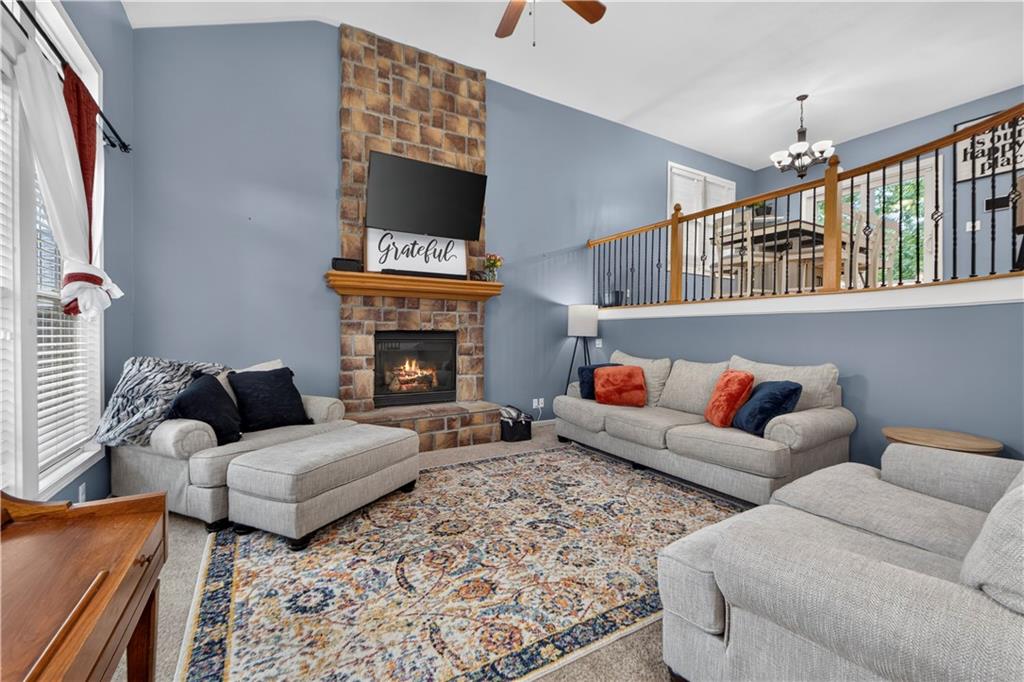 Listing Photo MLS #HMS2627374