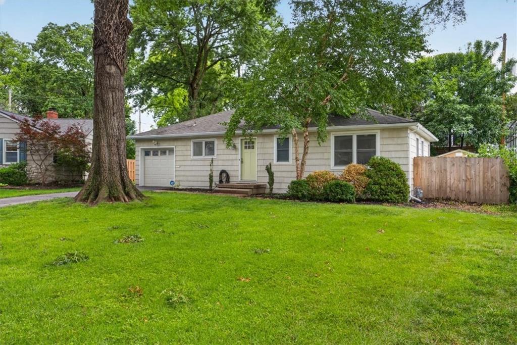 Listing Photo MLS #HMS2628917