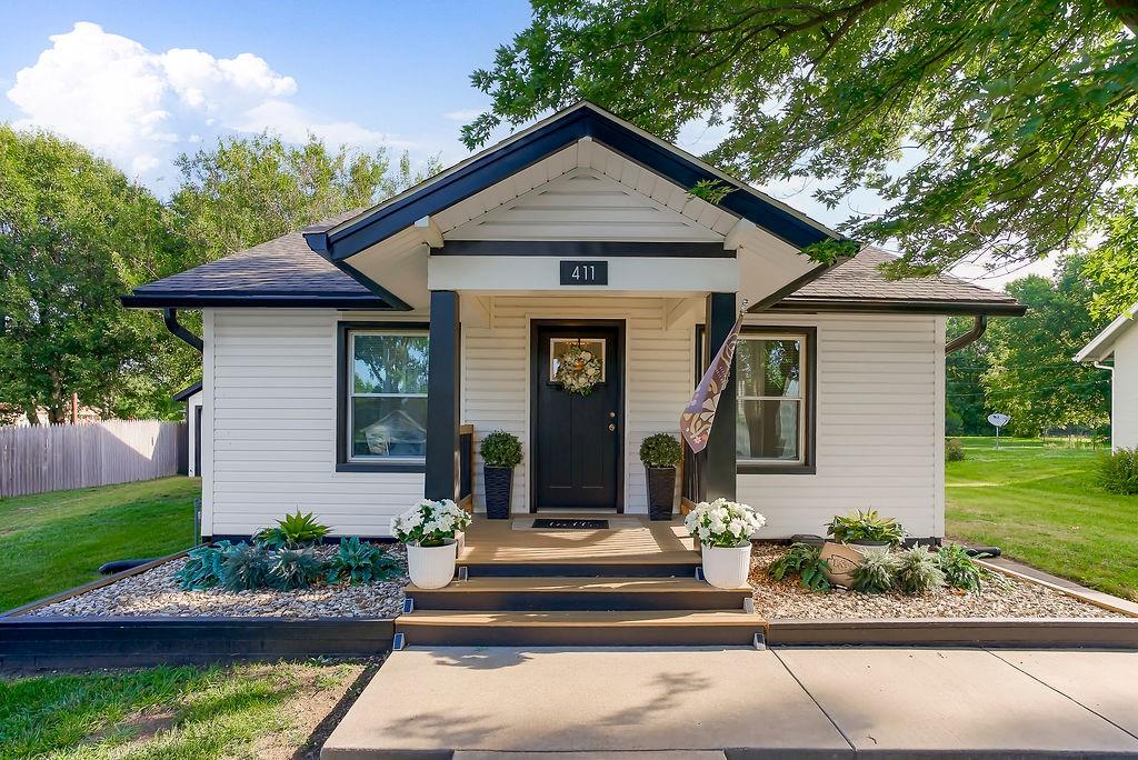 Listing Photo MLS #HMS2628976
