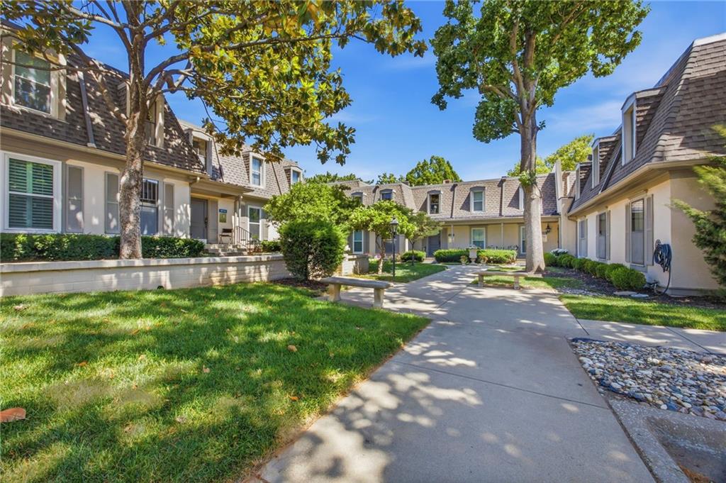 Listing Photo MLS #HMS2629314