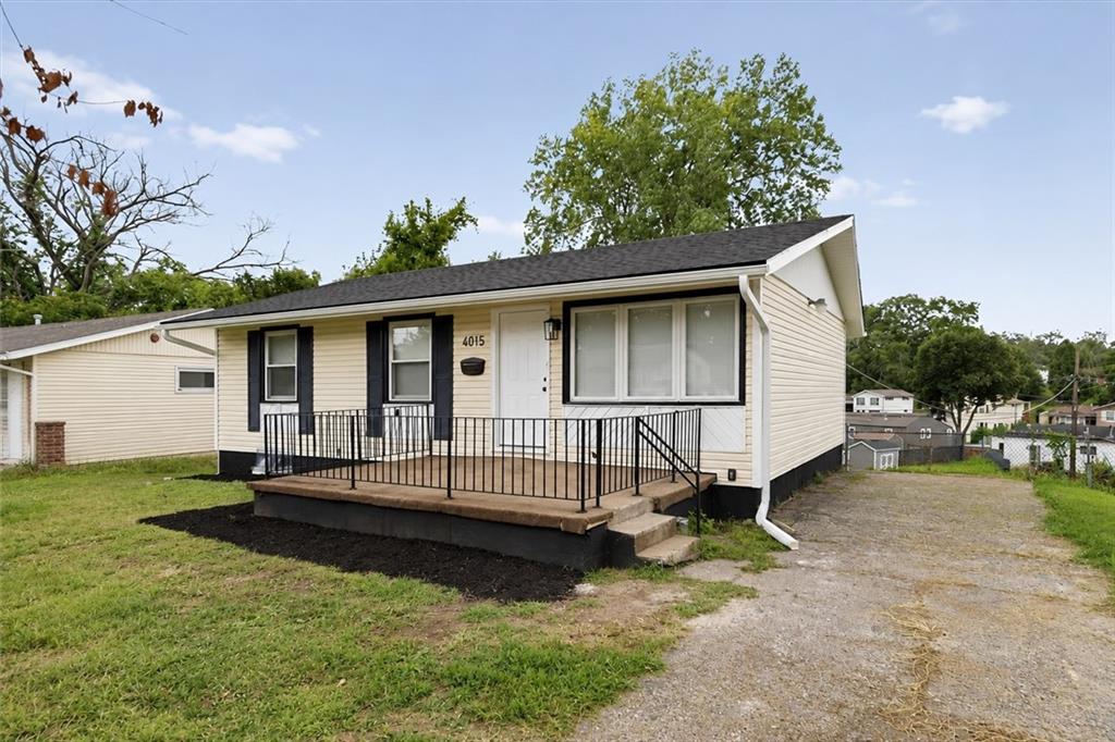 Listing Photo MLS #HMS2629698