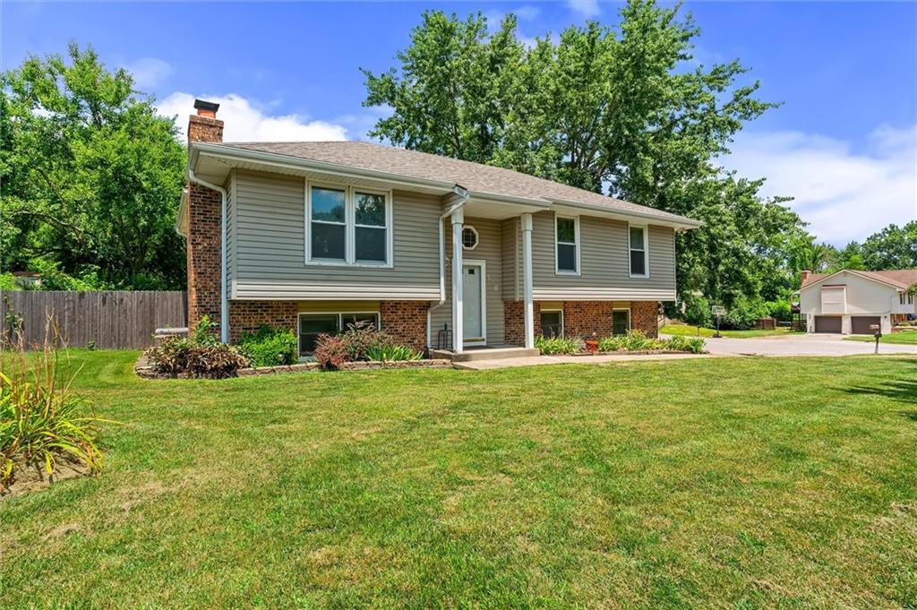 Listing Photo MLS #HMS2629796