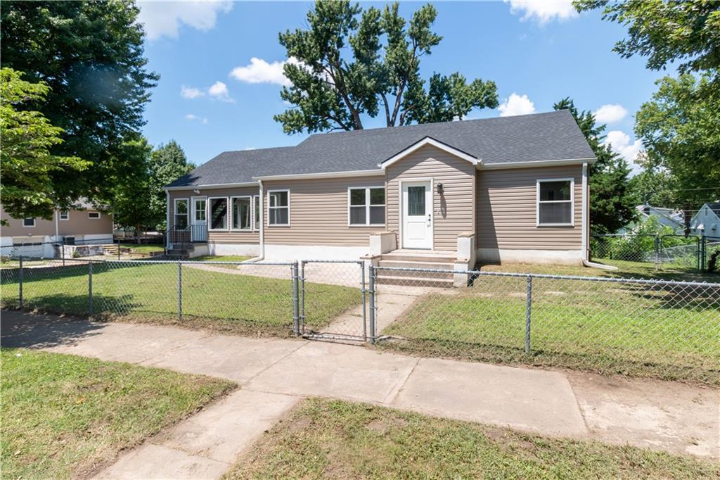 Listing Photo MLS #HMS2629906