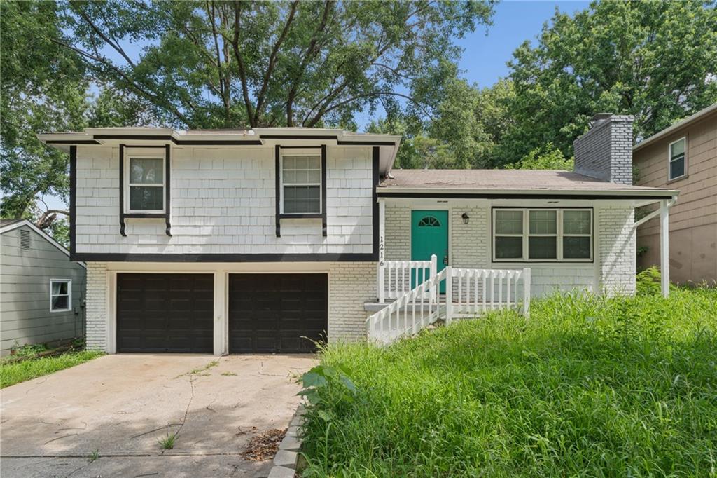 Listing Photo MLS #HMS2629916