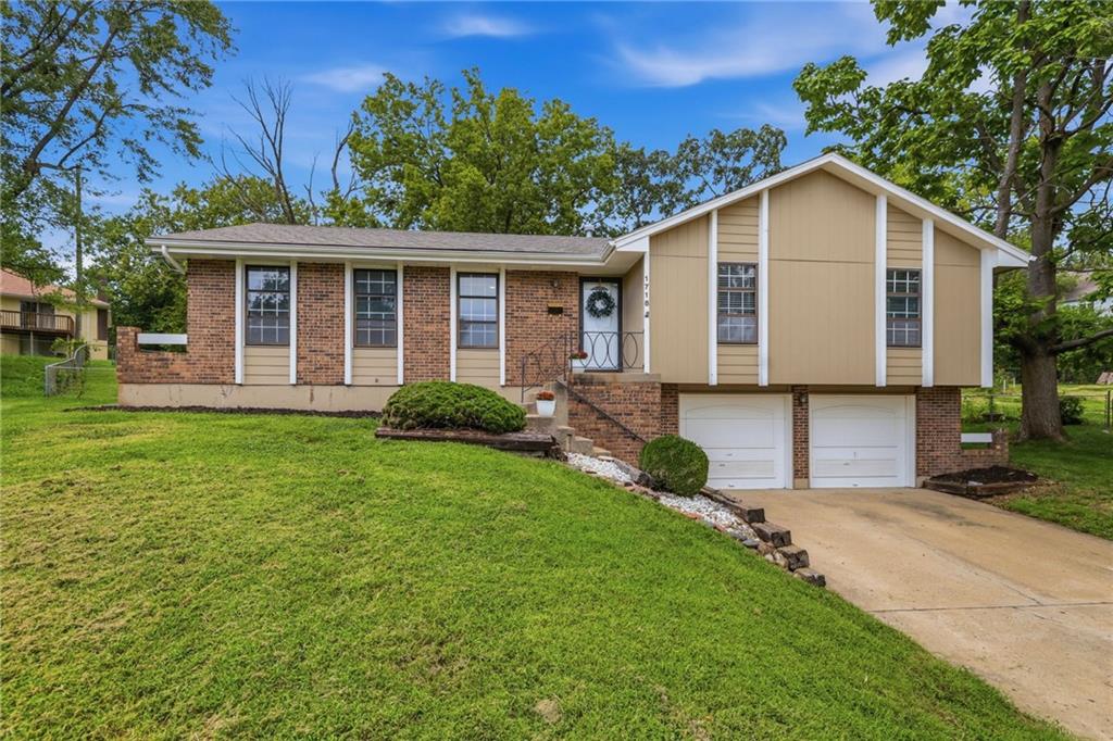 Listing Photo MLS #HMS2629996