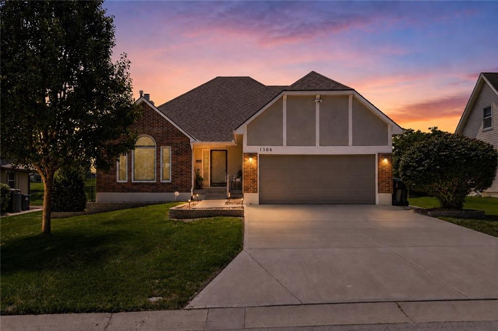 Listing Photo MLS #HMS2630055