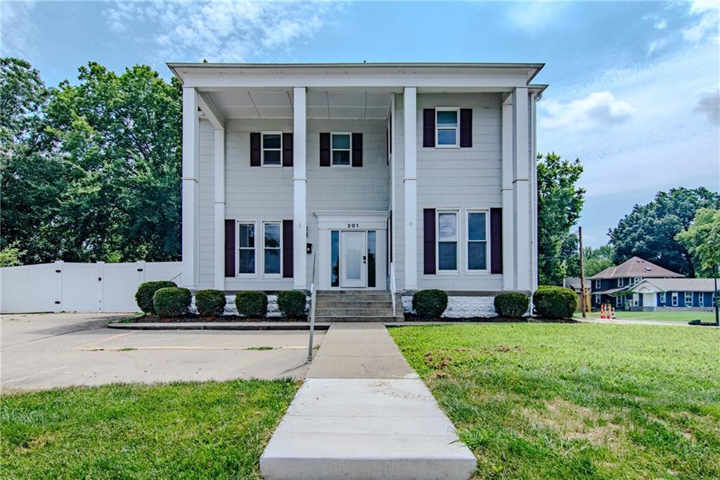 Listing Photo MLS #HMS2630058