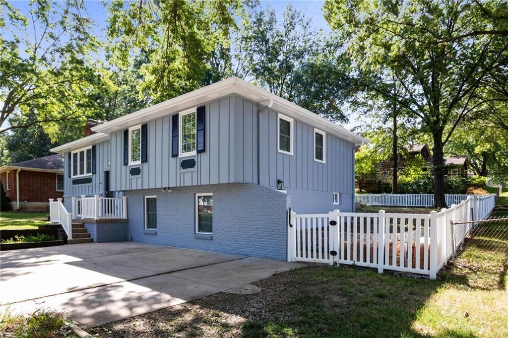 Listing Photo MLS #HMS2630112