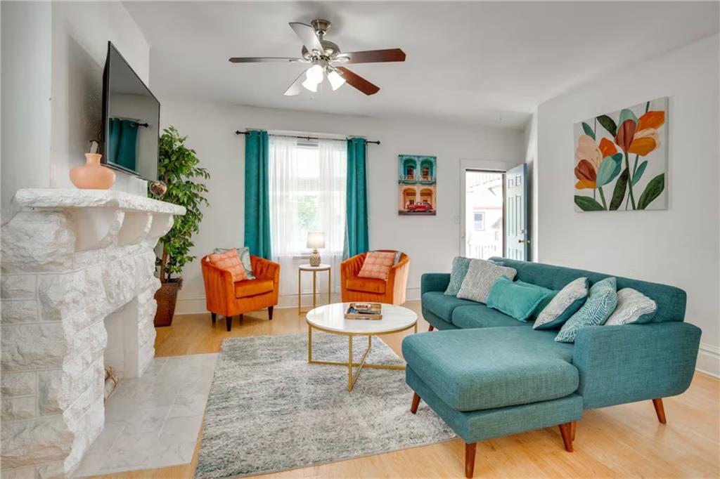 Listing Photo MLS #HMS2630196