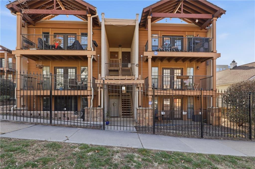 Listing Photo MLS #HMS2630499