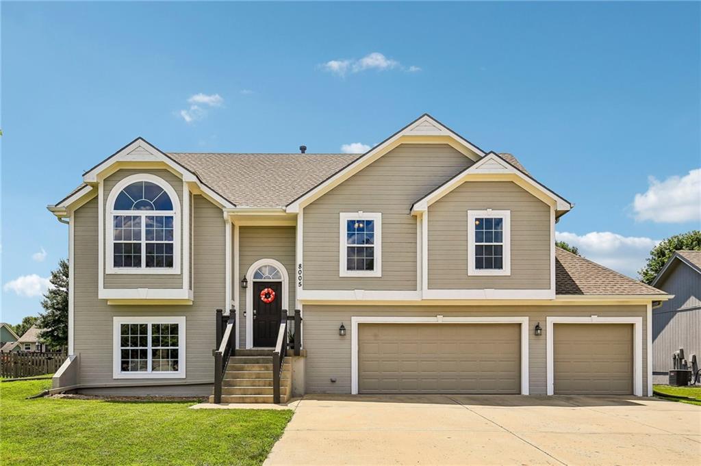 Listing Photo MLS #HMS2630642