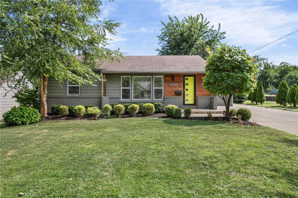 Listing Photo MLS #HMS2630673