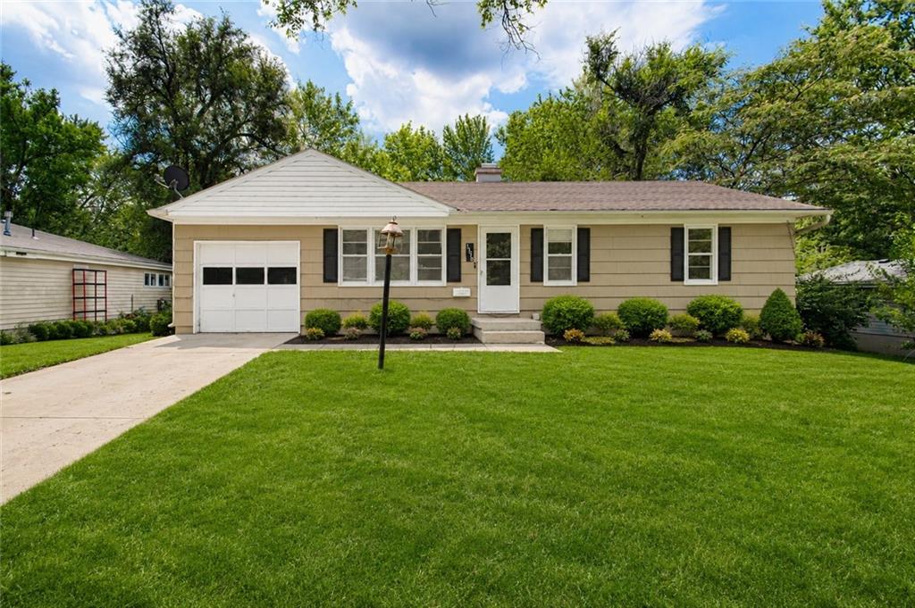 Listing Photo MLS #HMS2630754