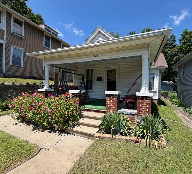 Listing Photo MLS #HMS2631327