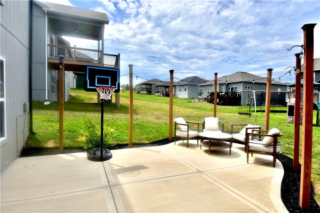 Listing Photo MLS #HMS2631592