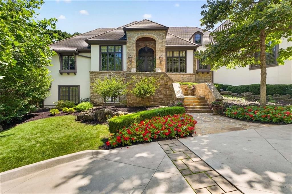 Listing Photo MLS #HMS2631605