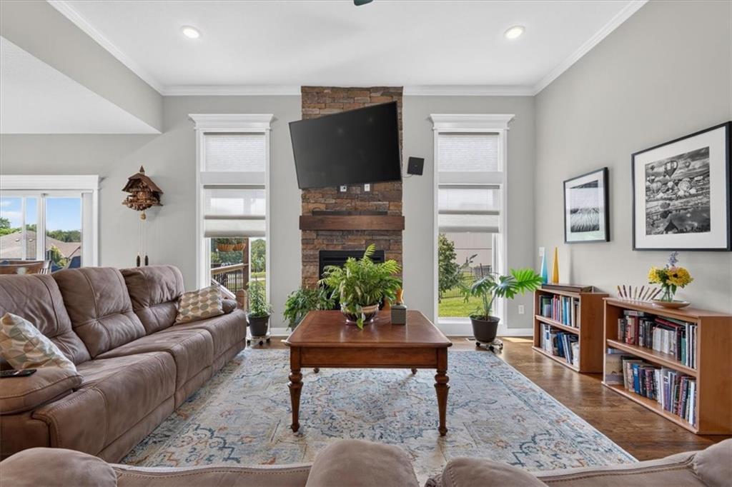 Listing Photo MLS #HMS2632035