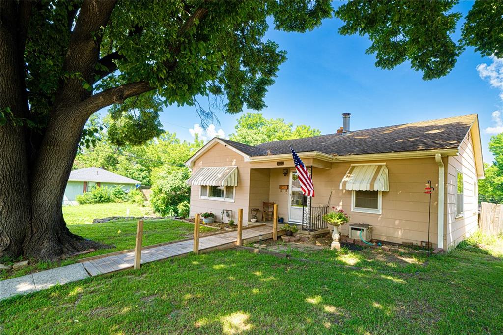 Listing Photo MLS #HMS2632141
