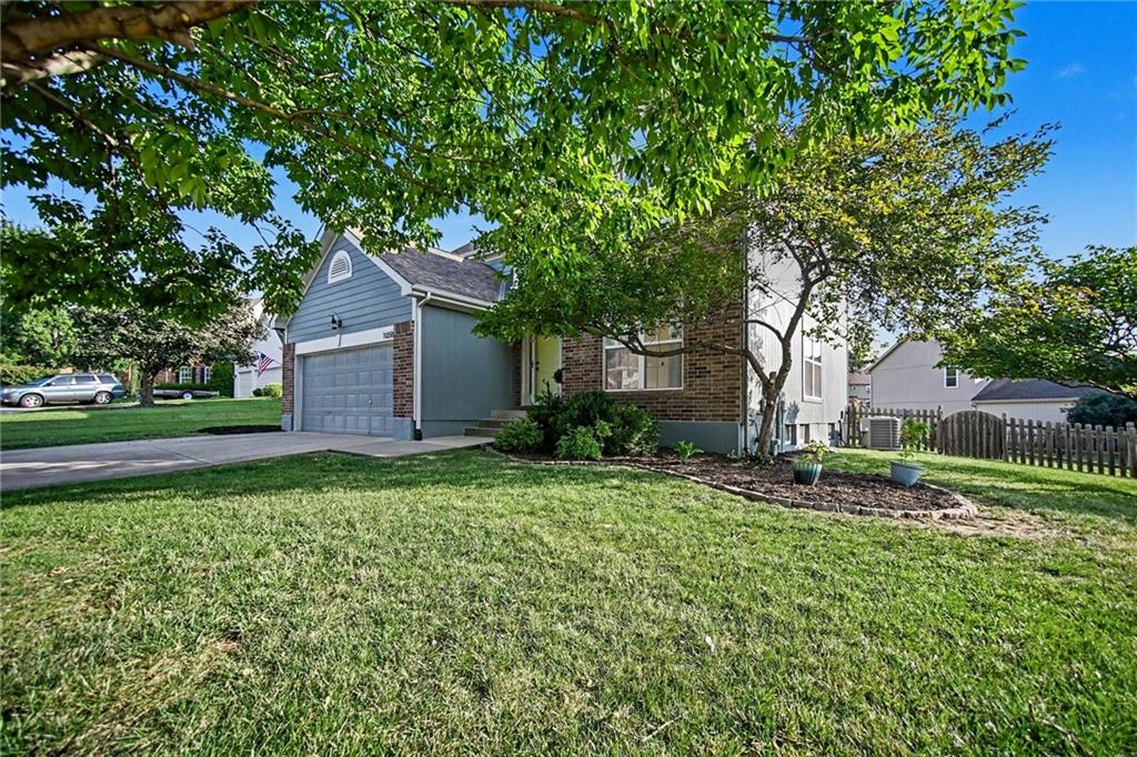 Listing Photo MLS #HMS2632609