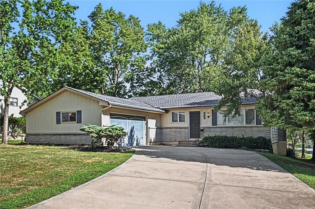 Listing Photo MLS #HMS2632644