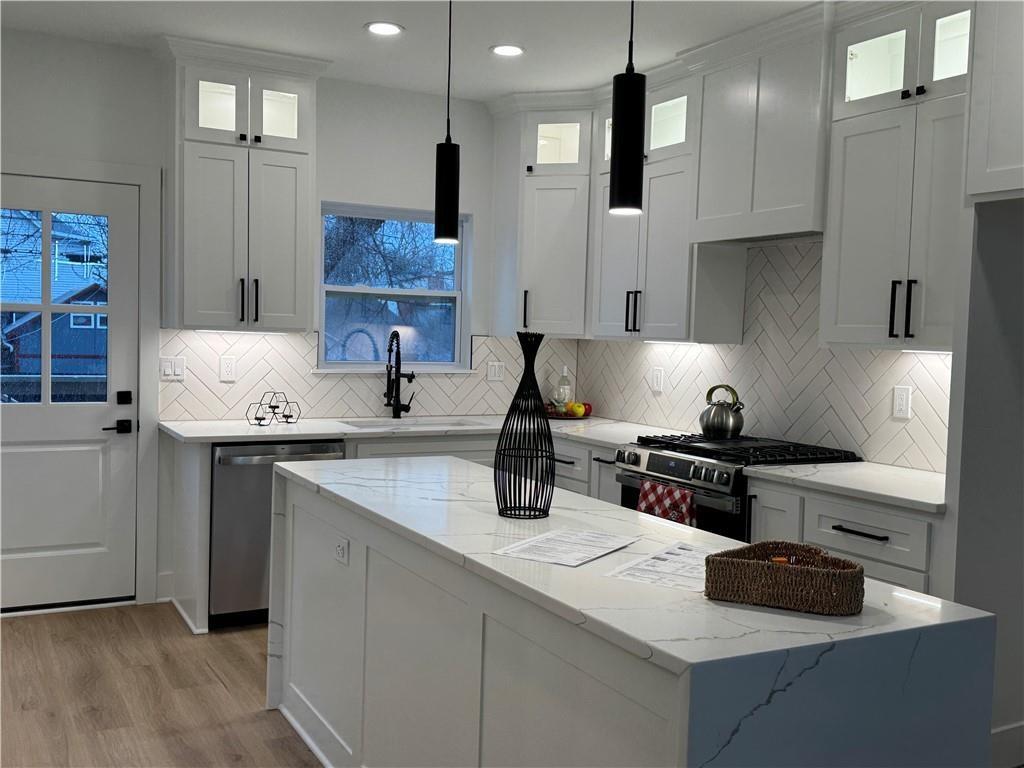 Listing Photo MLS #HMS2632731