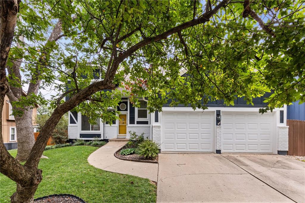 Listing Photo MLS #HMS2632886
