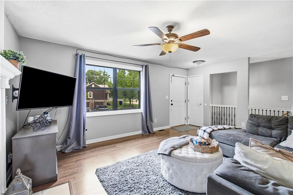 Listing Photo MLS #HMS2633582