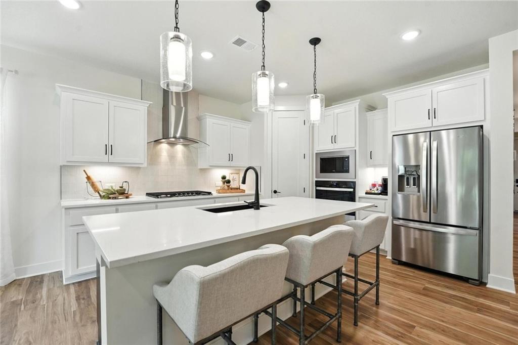 Listing Photo MLS #HMS2633692