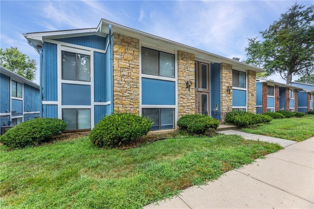 Listing Photo MLS #HMS2634071