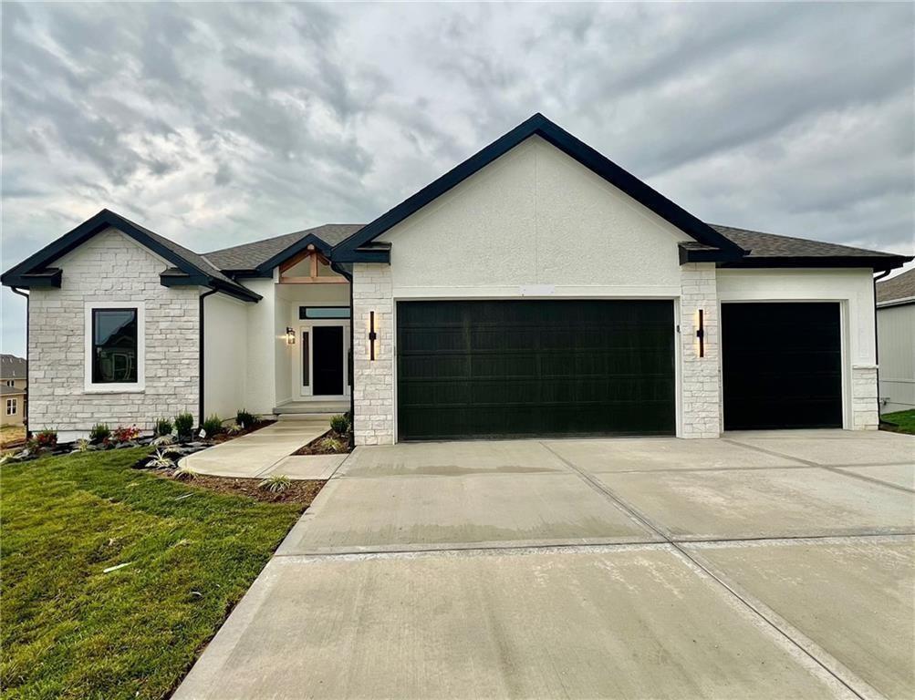 Listing Photo MLS #HMS2634082