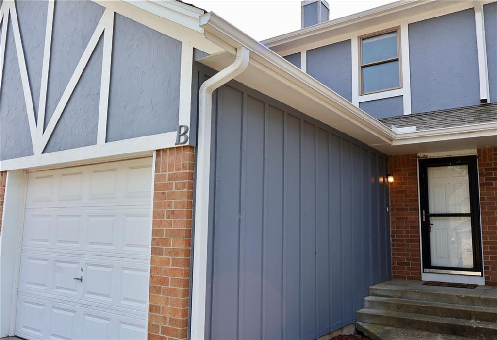 Listing Photo MLS #HMS2635142