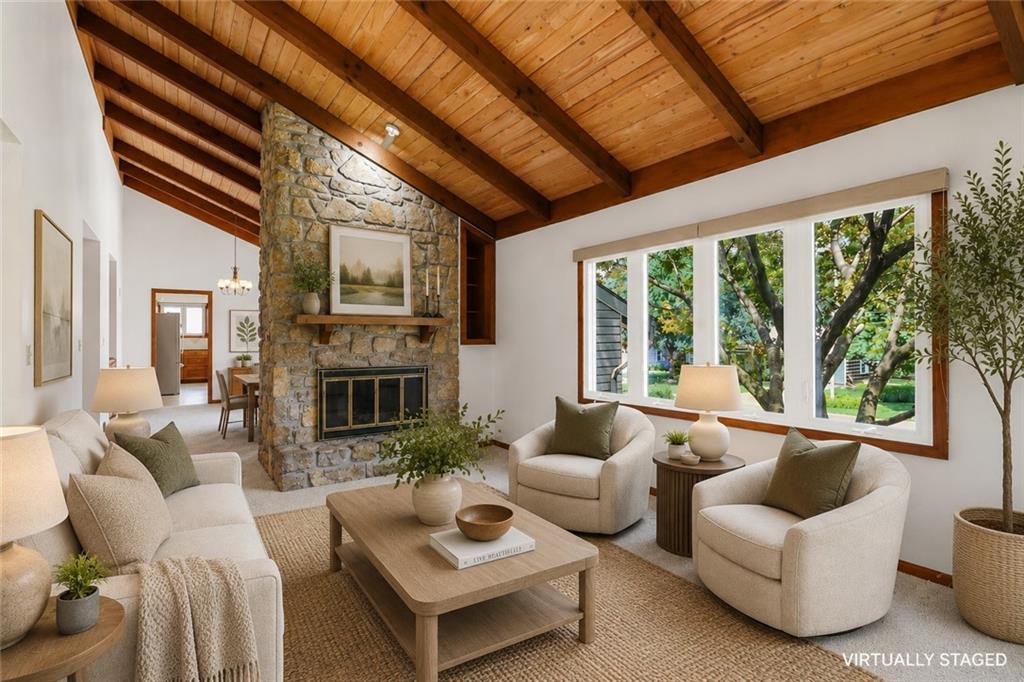 Listing Photo MLS #HMS2635824