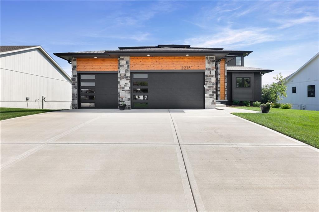 Listing Photo MLS #HMS2635917
