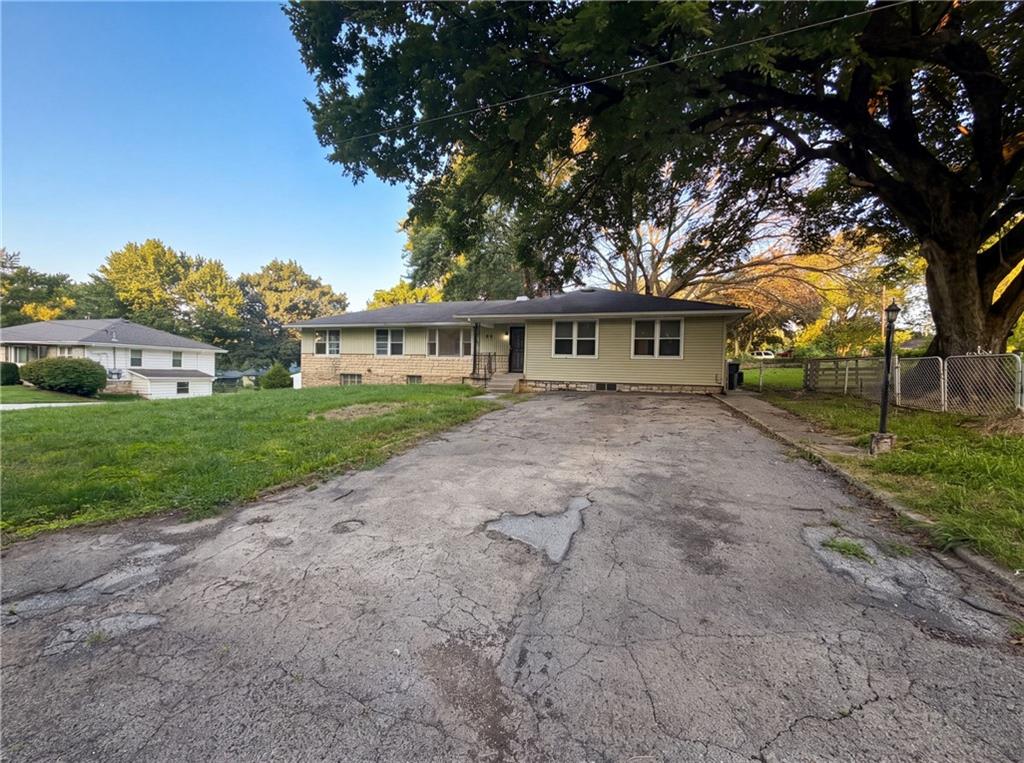 Listing Photo MLS #HMS2636193