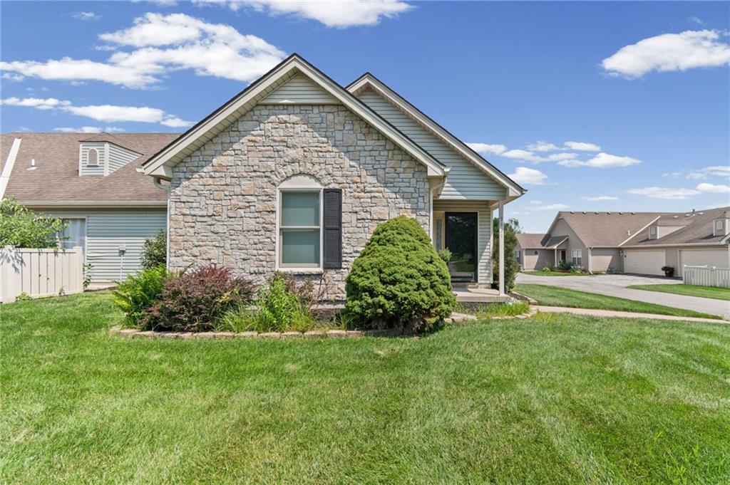 Listing Photo MLS #HMS2636214