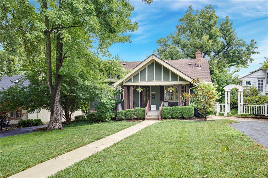 Listing Photo MLS #HMS2636504