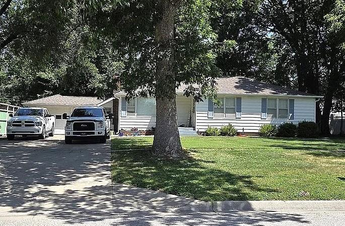Listing Photo MLS #HMS2637095