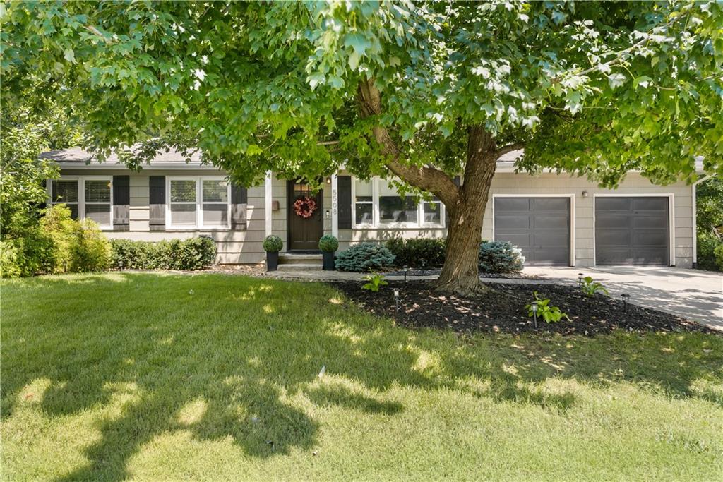 Listing Photo MLS #HMS2637466