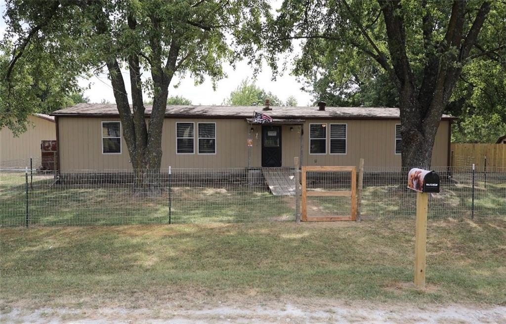 Listing Photo MLS #HMS2637476