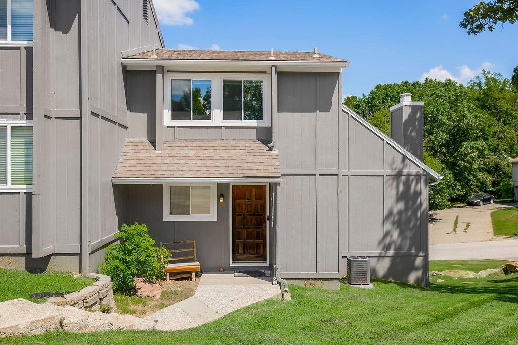 Listing Photo MLS #HMS2637513