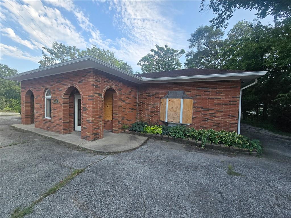 Listing Photo MLS #HMS2637585