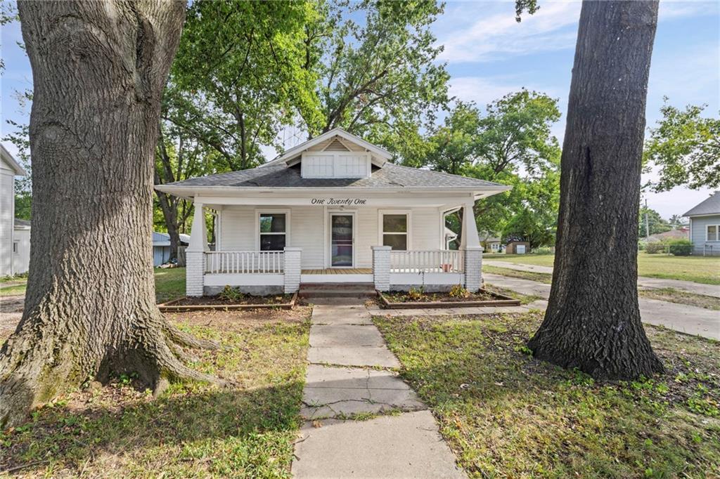 Listing Photo MLS #HMS2637674