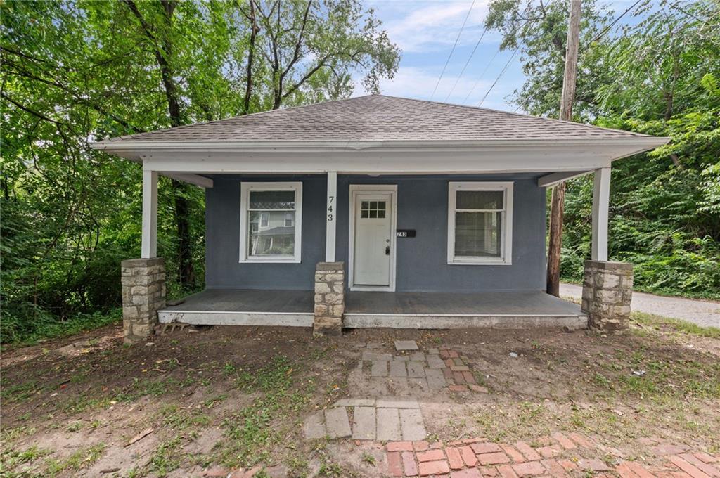 Listing Photo MLS #HMS2637792