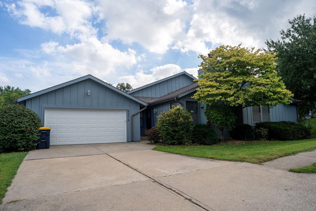 Listing Photo MLS #HMS2637905